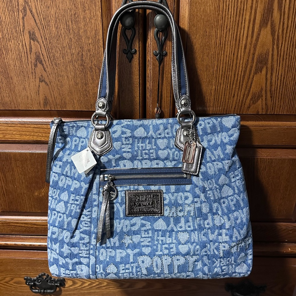 Coach Poppy Signature Denim Blue Wordblock Glam Tote 16988 NWT